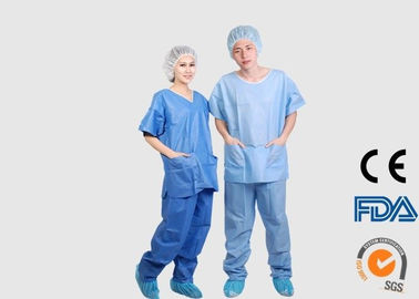 Medico eliminabile della prova della polvere sfrega, abiti dentari eliminabili dell'anti sangue